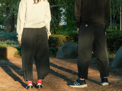 男女のライブパンツ着用画像
